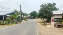 Sambut Baik Proyek Jalinbar, Camat Darmadi Minta Struktur Gorong-gorong Diperkuat